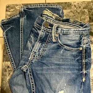 BKE Jeans Boys/ Mens Size 25S Aiden straight Thick Thread Embroidered